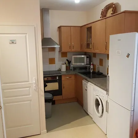 Appartement La Bourboule, 3 Pieces, 4 Personnes - Fr-1-667-8 *